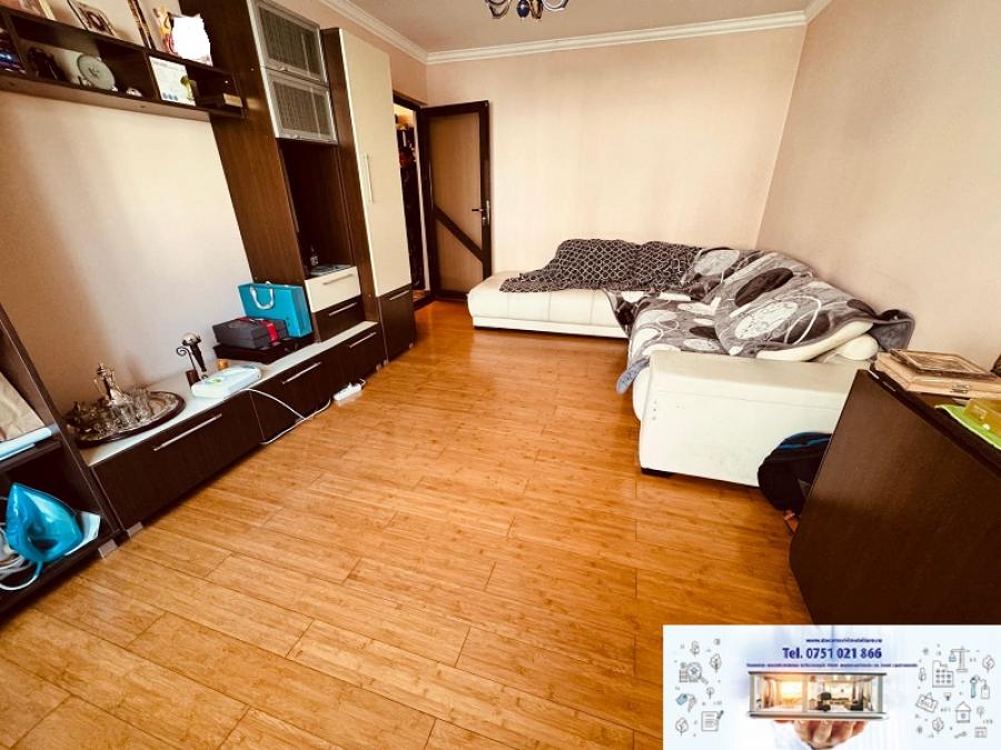 Apartament De locuit De vanzare