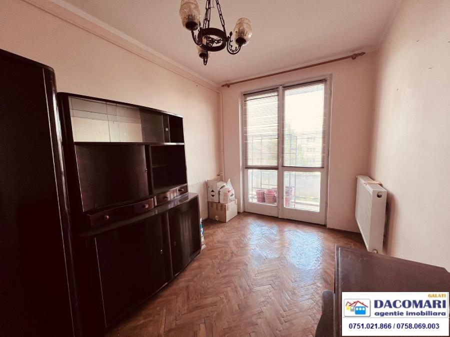 Apartament De locuit De vanzare