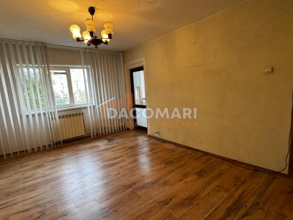 Apartament cu 3 camere, decomandat, 2 grupuri sanitare, 72 mp – Micro 39C